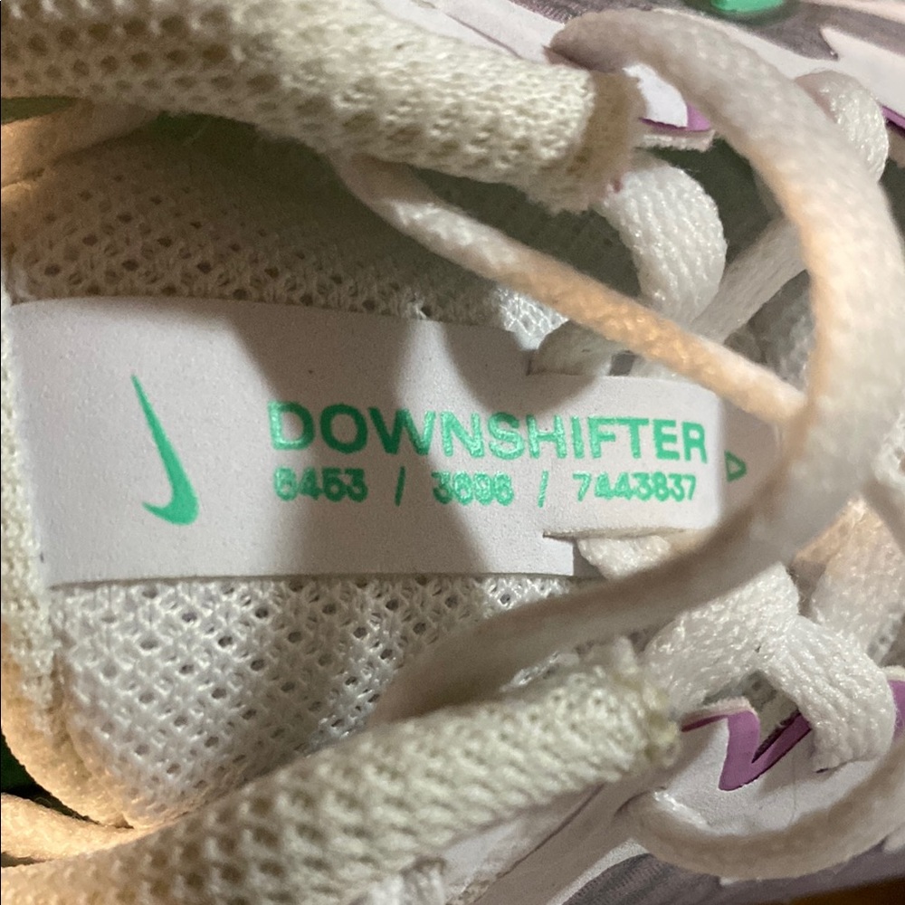 Nike Downshifter 11 ‘ White Signal Green’ - Picture 9 of 12